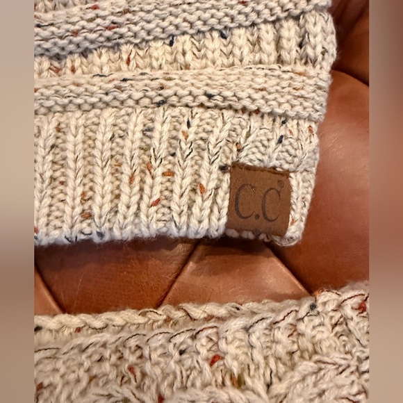 NWOT CC Knit Ponytail Beanie and Headband Set - Picture 3 of 8